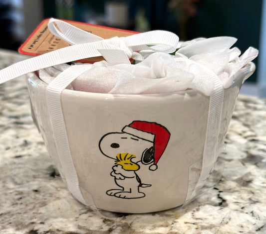 New Rae Dunn x Peanuts ceramic snoopy Christmas measuring cup set