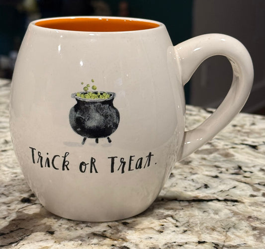 New Rae Dunn ceramic Halloween caldron coffee mug TRICK OR TREAT