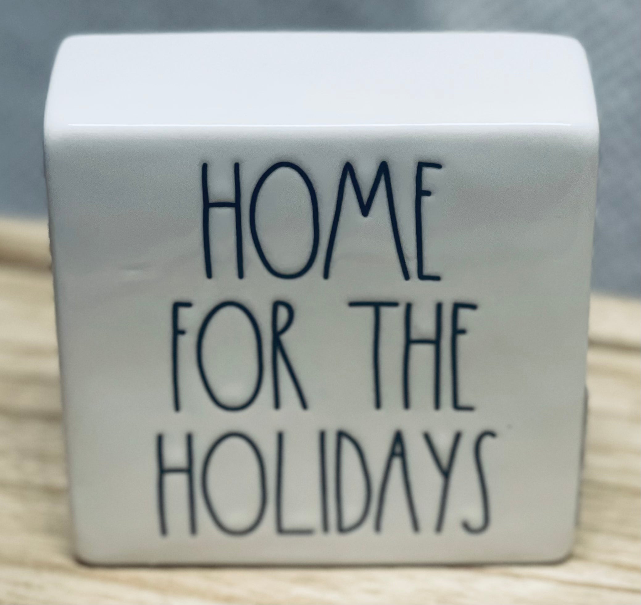 Dunn Home for buy the Holidays set