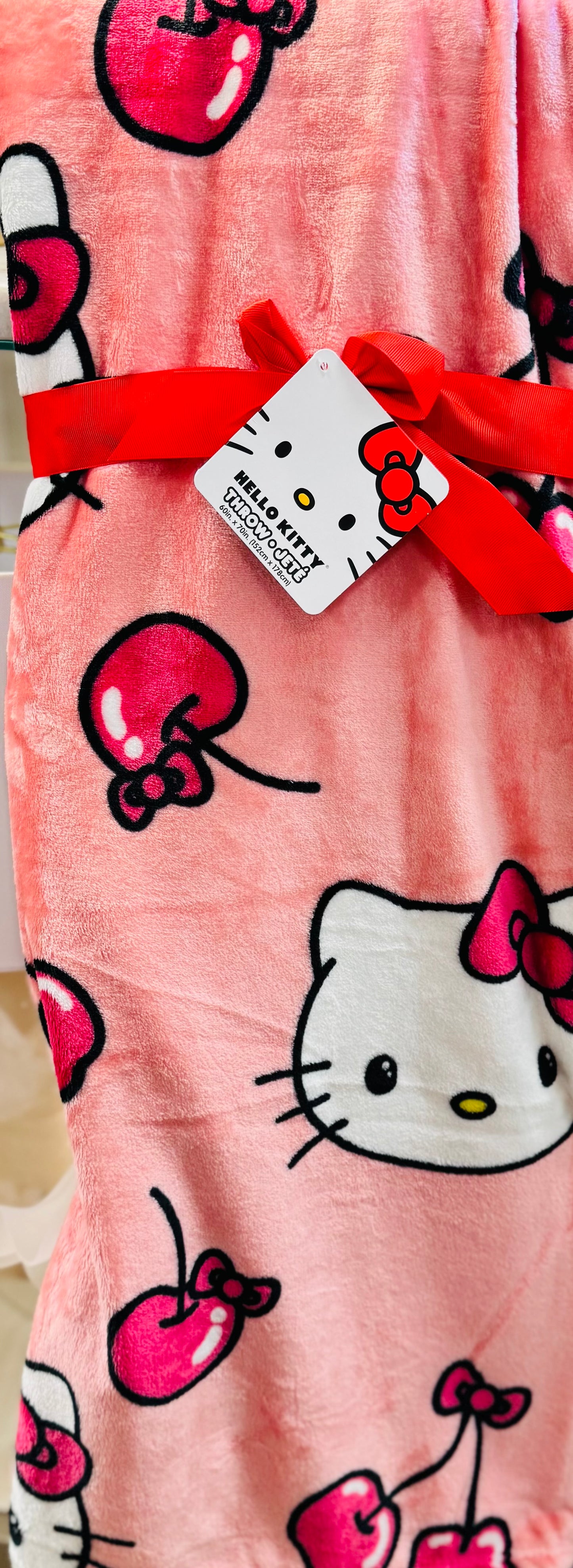 New Hello Kitty pink cherry and bow print throw blanket 50x70