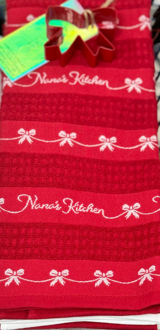 New 3-piece Christmas kitchen dish towel set with cookie cutter NANA’S KITCHEN