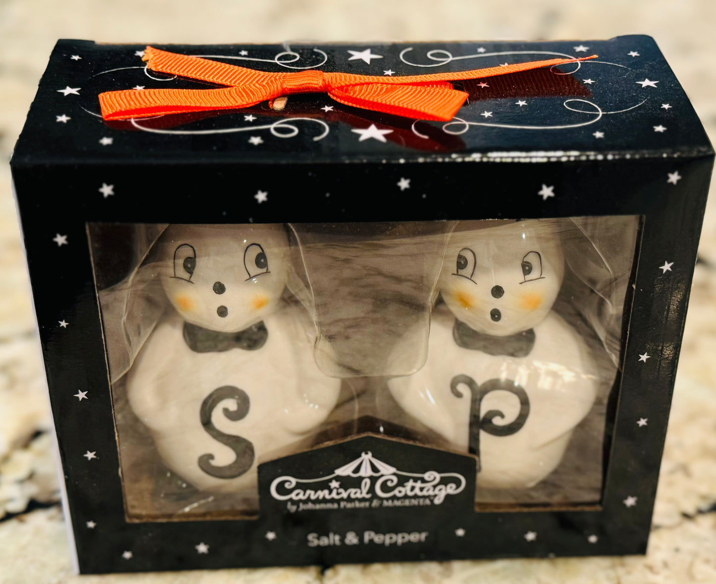 New Joanna Parker ghost Gus ceramic Halloween Salt & Pepper set