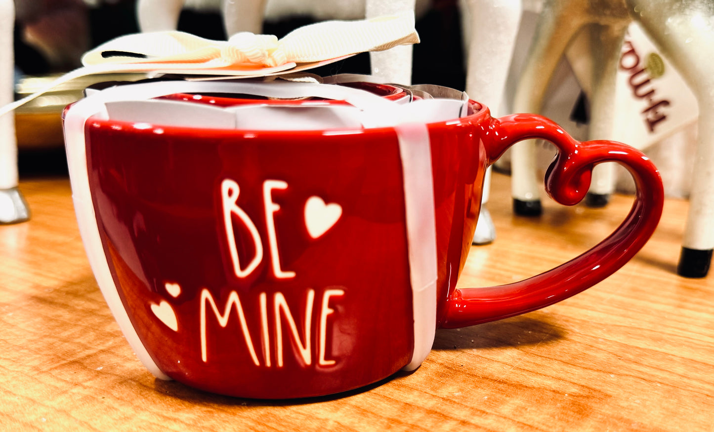 New Rae Dunn red ceramic Valentines Day measuring cup set heart handled BE MINE