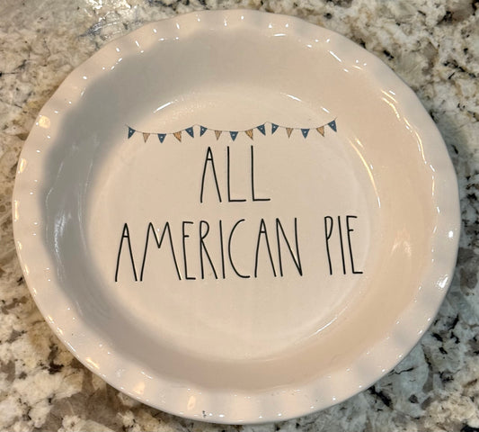 New Rae Dunn Americana ceramic pie plate ALL AMERICAN PIE flag banner