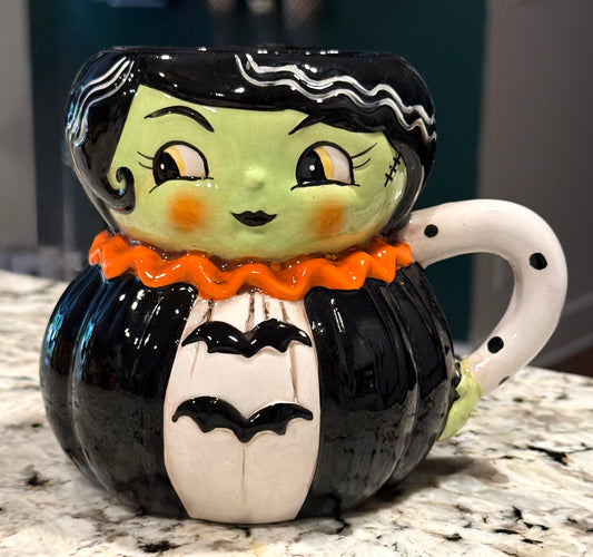New Joanna Parker ceramic green Mrs. Frankie face Halloween coffee mug
