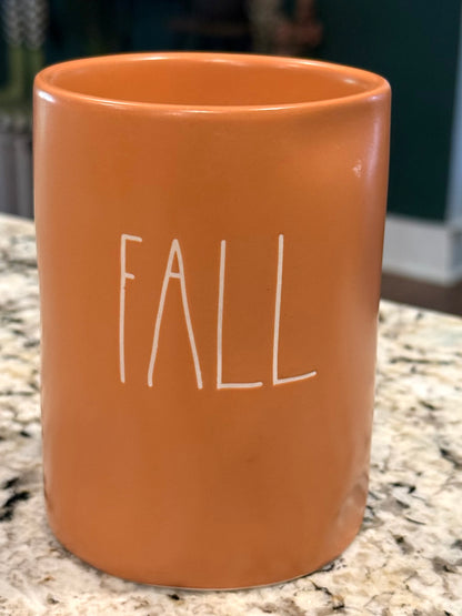 New Rae Dunn ceramic FALL  candle 6” Pumpkin pie scented