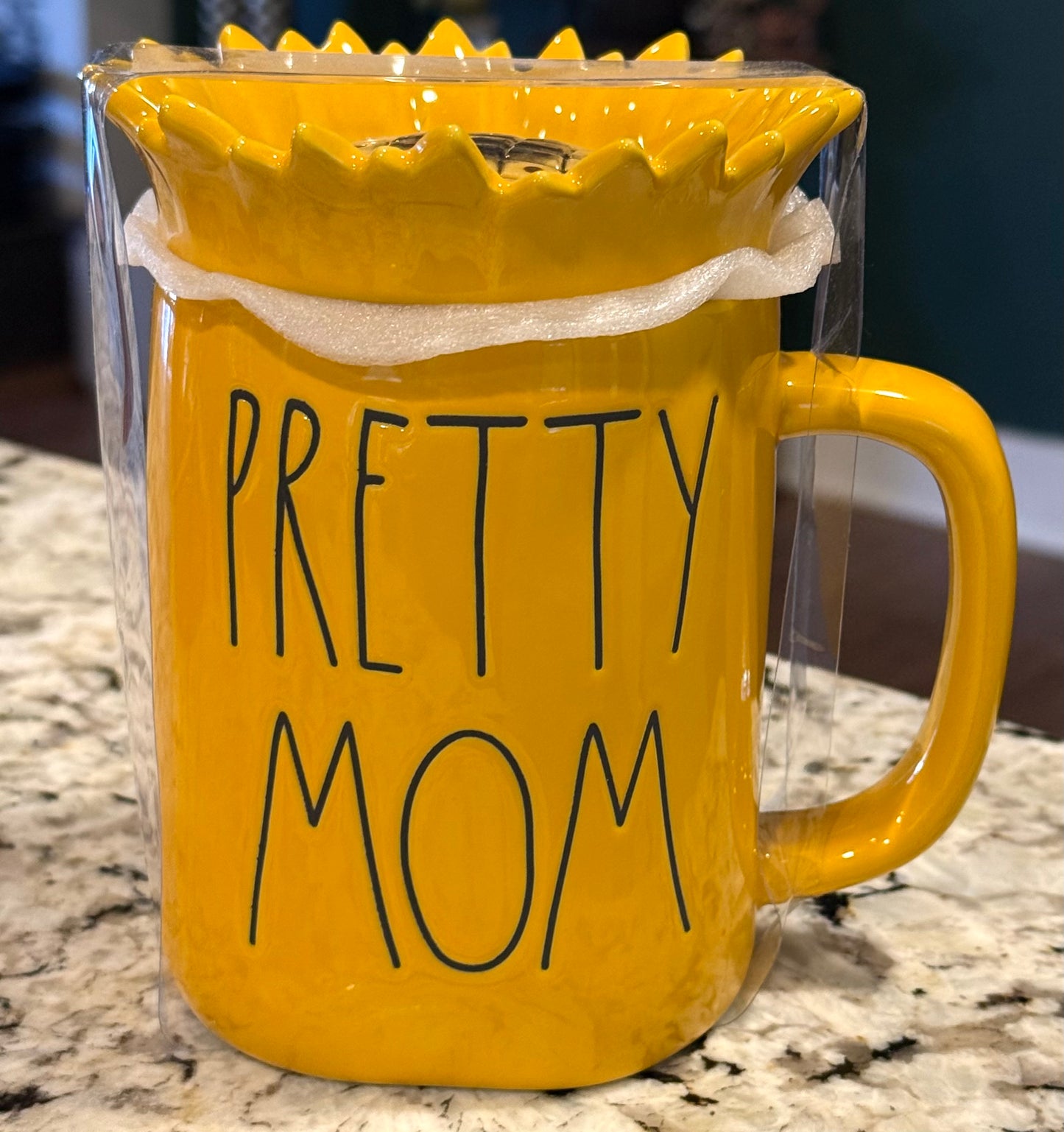 New Rae Dunn yellow sunflower topper ceramic coffee mug PRETTY MOM