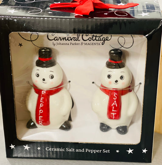 New ceramic Christmas decor Joanna Parker snowman Salt & Pepper shaker set