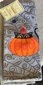 New Joanna Parker Halloween decor kitchen dish towel set of 2 -black cat
