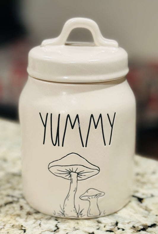 New Rae Dunn white ceramic mushroom canister 6.25” YUMMY