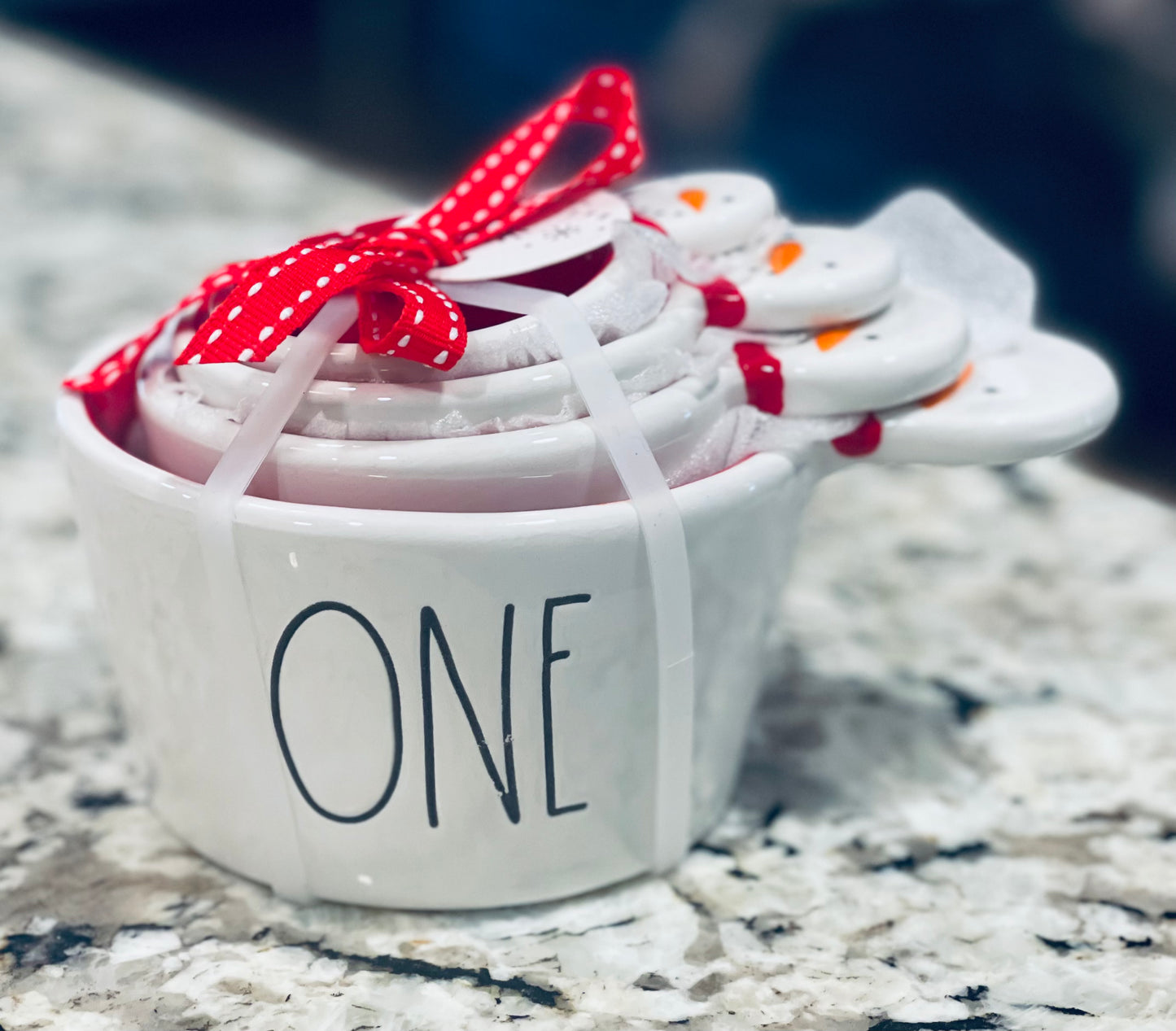 New Rae Dunn white ceramic snowman measuring cup set