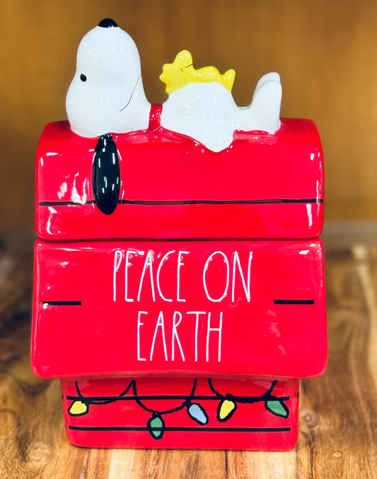 New Rae Dunn x Peanuts Snoopy ceramic red Christmas cookie jar PEACE ON EARTH