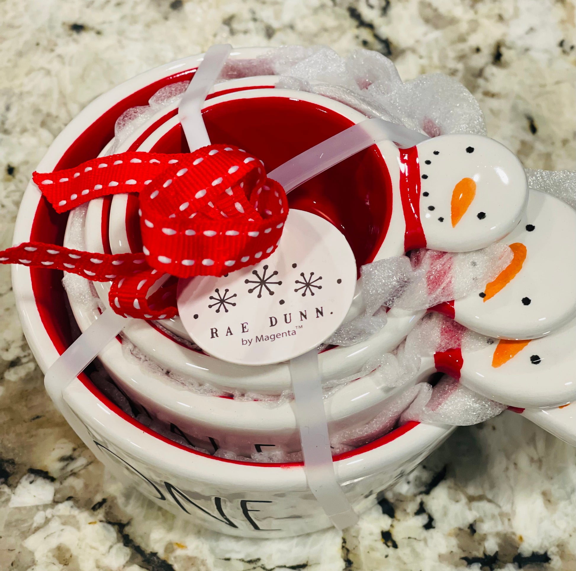 Rae Dunn, Holiday, Rae Dunn Nwt Snowman Measuring Cups For The Holiday  Baking Fun Or Decor