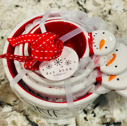 New Rae Dunn white ceramic snowman measuring cup set