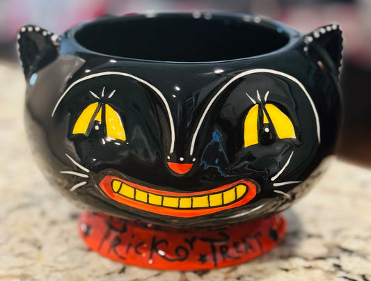 New Joanna Parker Carnival Cottage ceramic Cat Face bowl TRICK OR TREAT