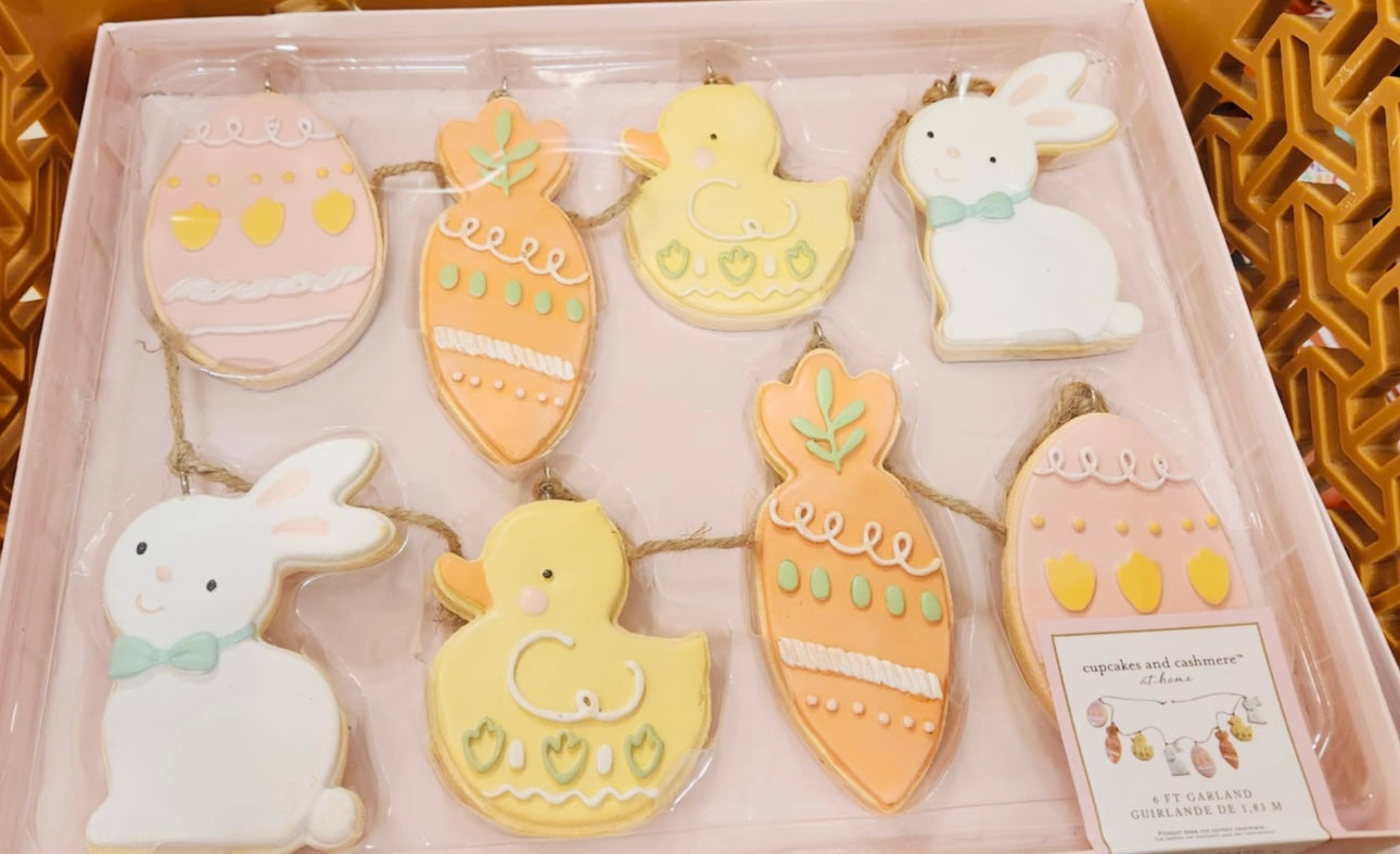 New Cupcakes and Cashmere Easter boxed chicks and bunnies ornament set