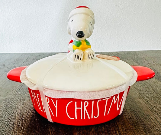 New Rae Dunn x Peanuts Snoopy ceramic Christmas baking dish MERRY CHRISTMAS