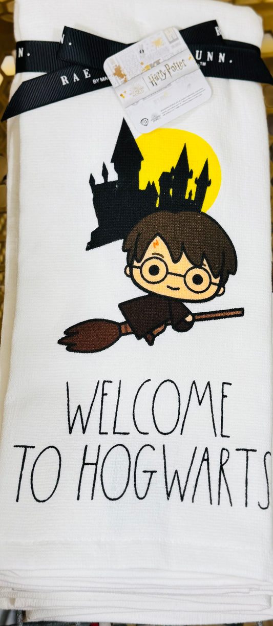 New Rae Dunn x Harry Potter 2-piece kitchen dish towel set WELCOME TO HOGWARTS