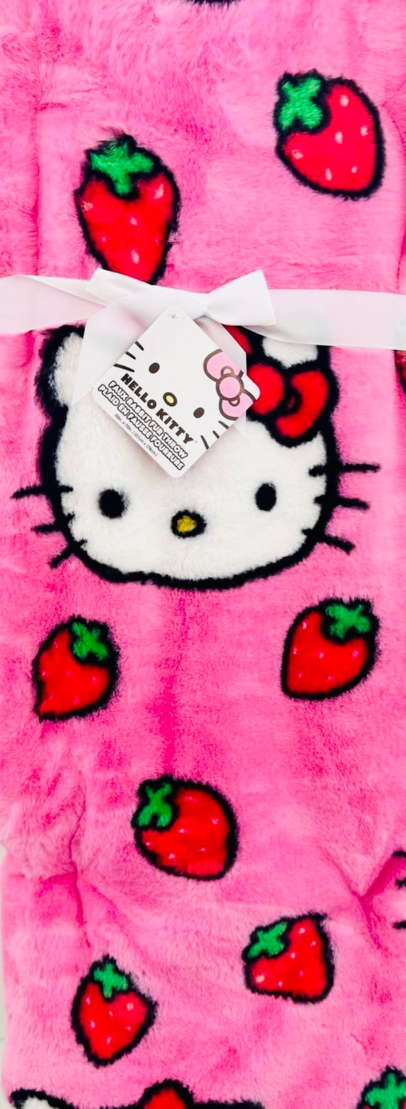 New pink faux fur strawberry 🍓 Hello Kitty throw blanket