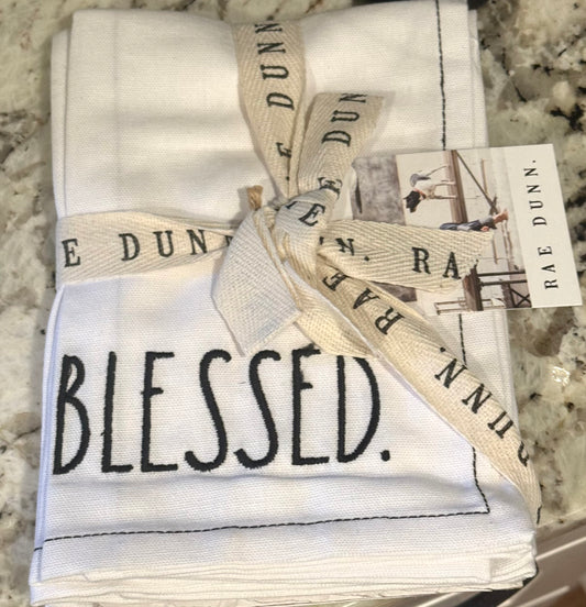New Rae Dunn 4-piece cloth napkin set BLESSED
