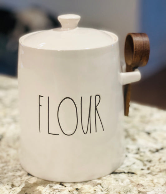 New Rae Dunn white ceramic FLOUR canister with wood scoop 8”