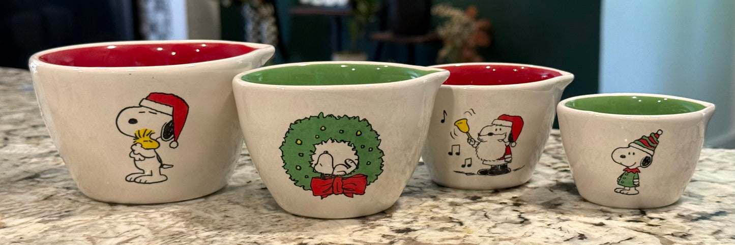 New Rae Dunn x Peanuts ceramic snoopy Christmas measuring cup set