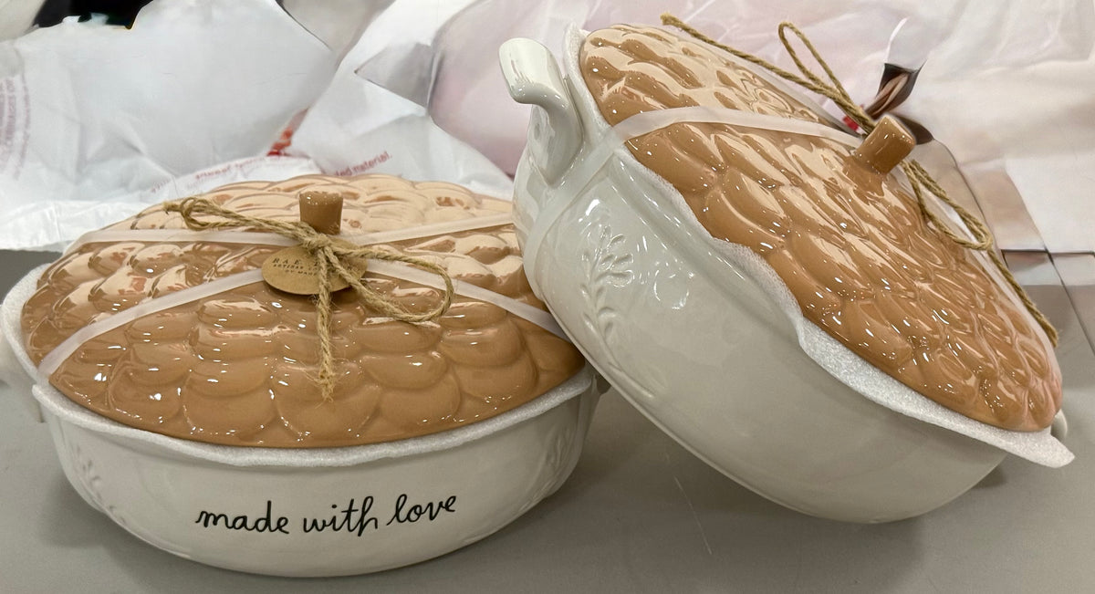 New Rae Dunn white ceramic covered acorn fall Baking dish MADE WITH LOVE 11x9.5