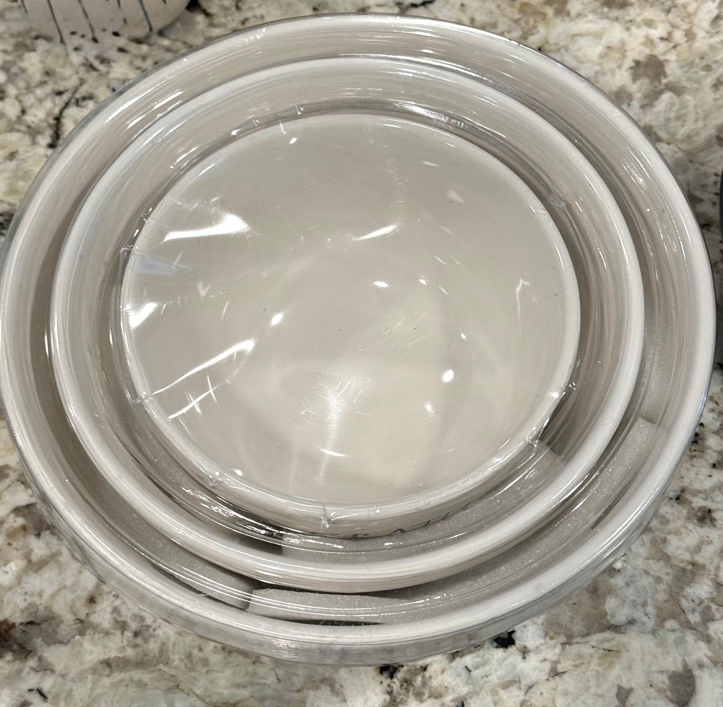 New Rae Dunn white ceramic 3-piece Thanksgiving decor mixing bowl set. GRATEFUL, GIVE THANKS, THANKSGIVING