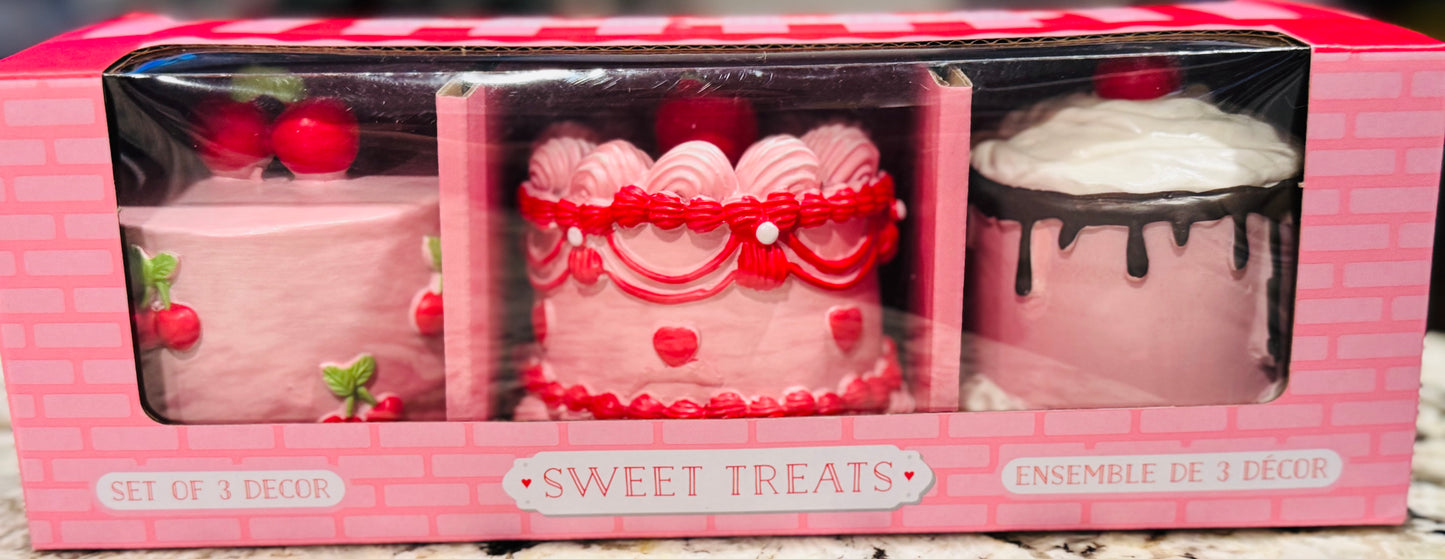 New Sweet Treats resin mini 3-piece cake decor