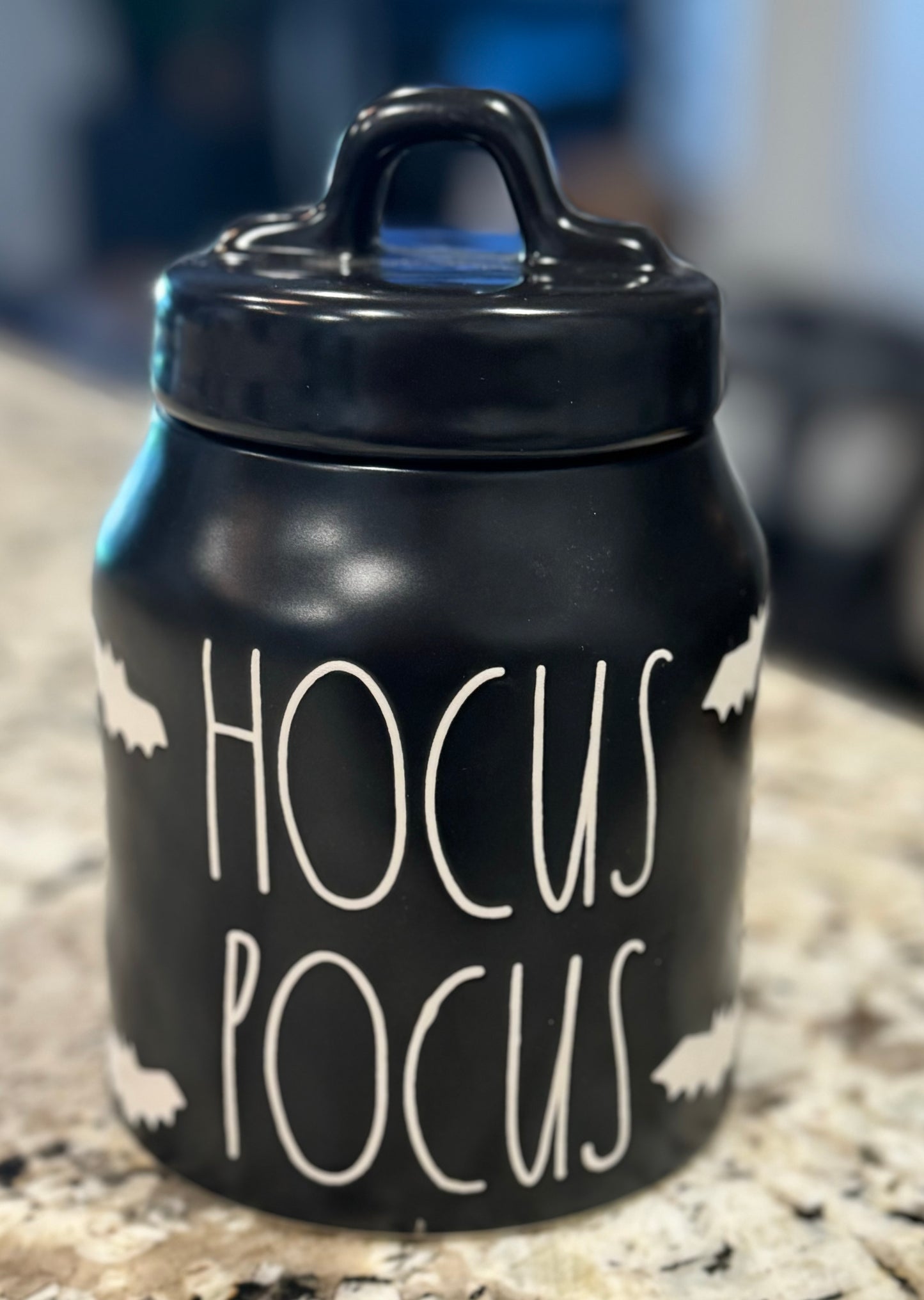 New Rae Dunn black ceramic Halloween canister HOCUS POCUS bat print 6.25”