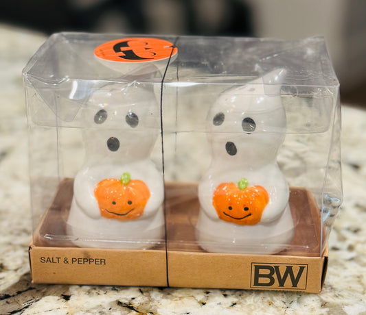 New white ceramic salt & pepper shaker Ghost Halloween decor