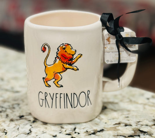 New Rae Dunn x Harry Potter ceramic coffee mug GRYFFINDOR