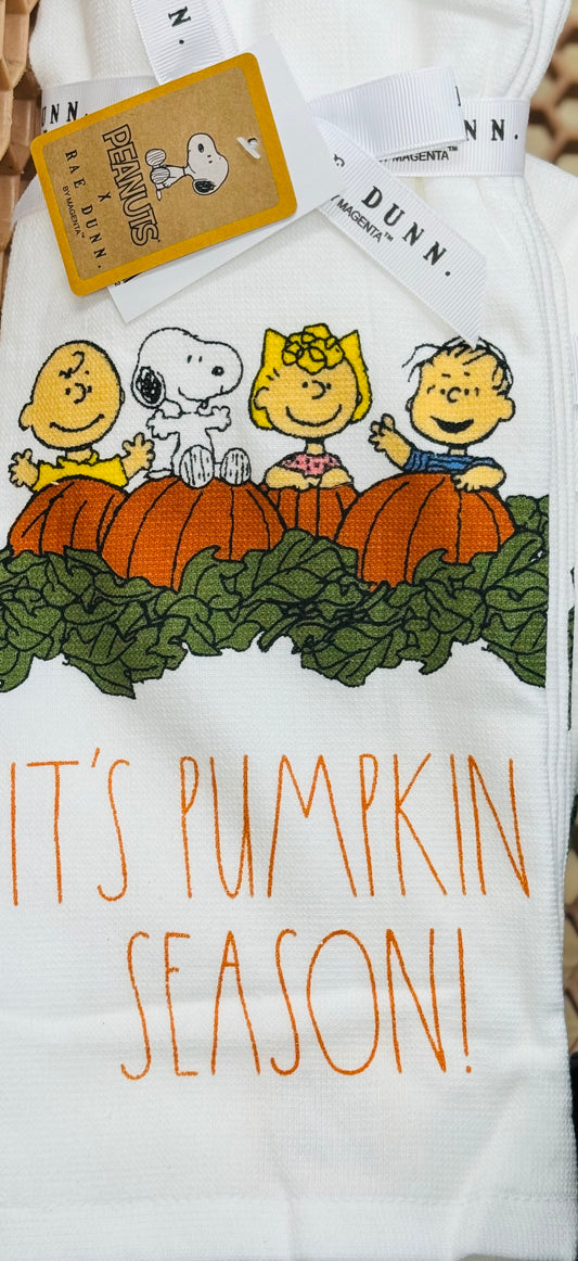 New Rae Dunn x Peanuts Snoopy 2-piece kitchen towel set ITS PUMPKIN SEASON