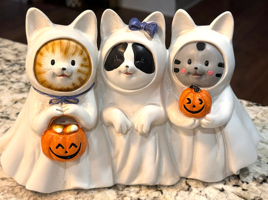 New resin trio cat choir trick or treat Halloween decor