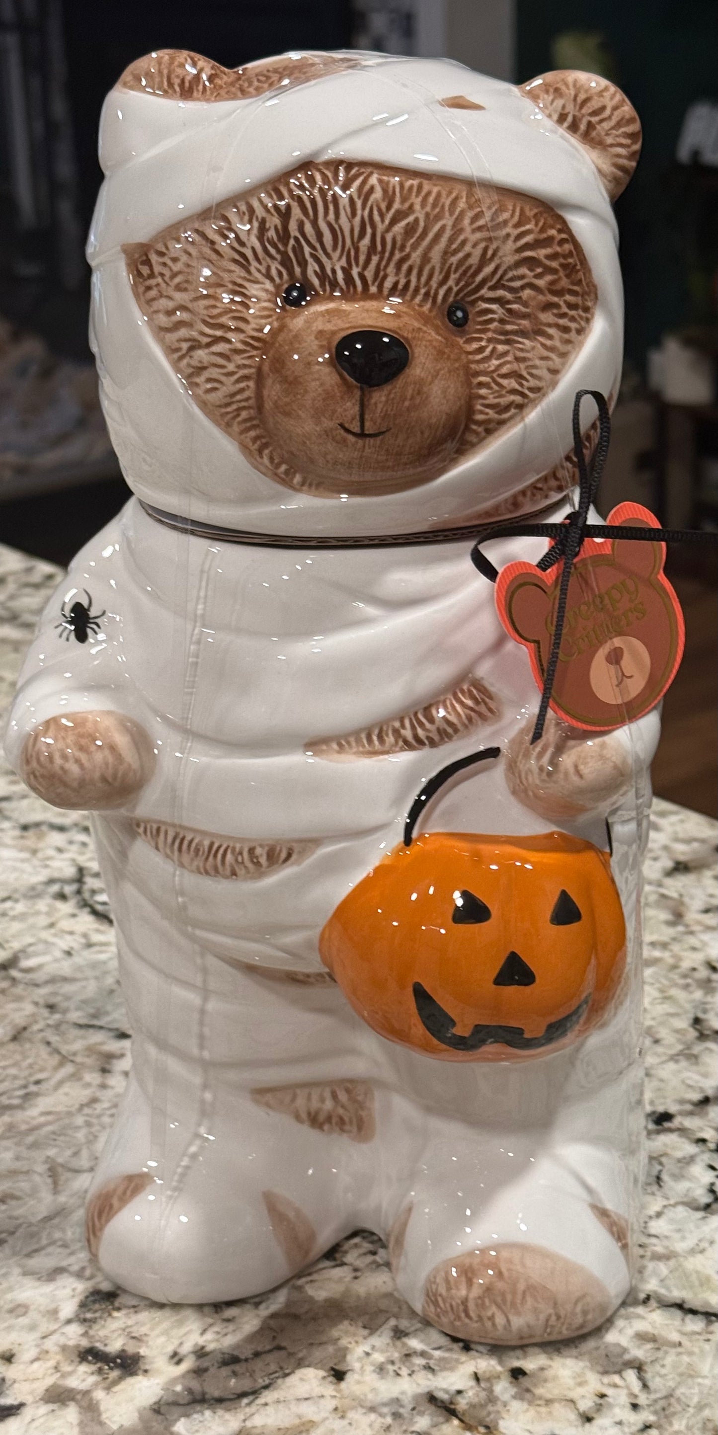 New ceramic Creepy Critters teddy bear mummy with pumpkin cookie jar canister Halloween decor 12.5x8