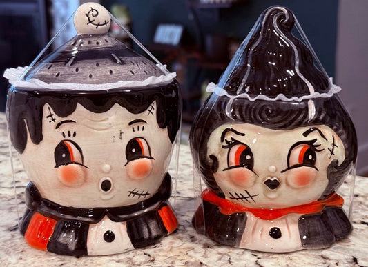 New Halloween release 26” Joanna Parker ceramic bowl set