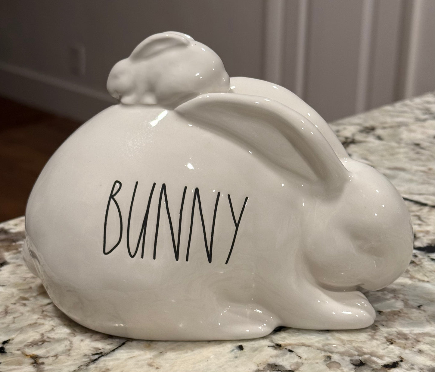 New Rae Dunn ceramic momma and me Easter bunny decor 7x5.25 BUNNY