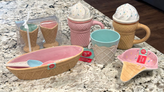 New ceramic ICE CREAM SHOP 9 total pieces serving dish decor set