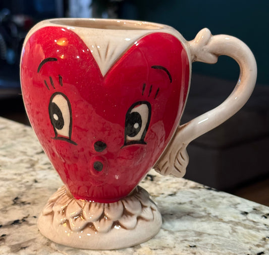 New Joanna Parker ceramic side eyes hart mug