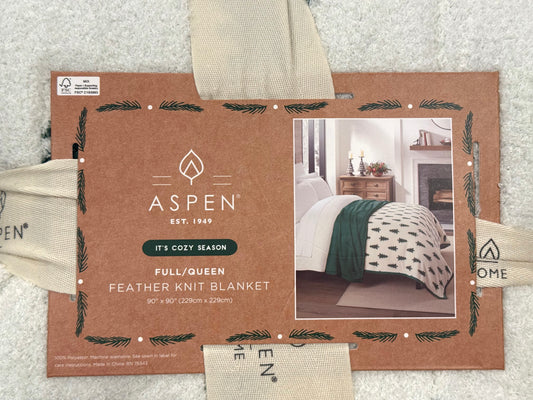 New Aspen plush Christmas’s tree bedding blanket FULL/QUEEN 90x90