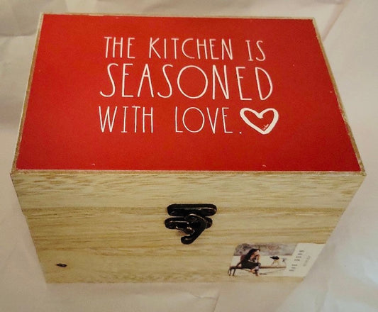 New Rae Dunn wood latch close recipe box THIS KITCHEN IS SEASONED WITH LOVE.