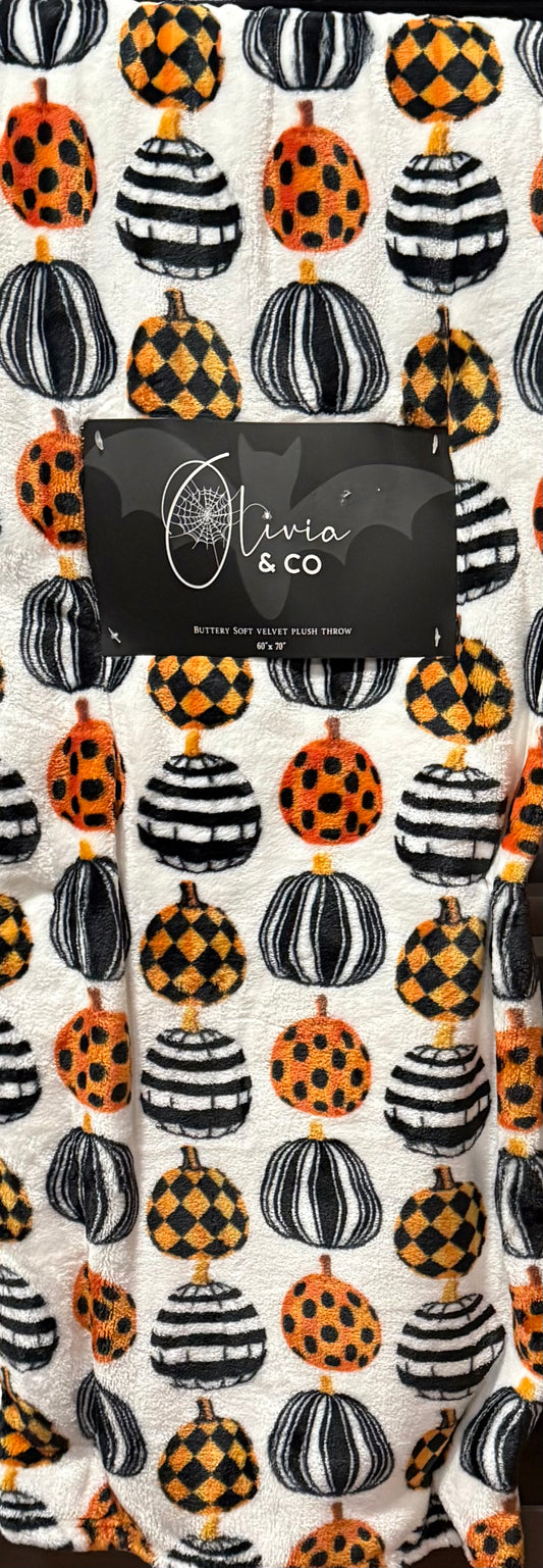 New Olivia & Co pumpkin print super soft fall throw blanket bedding 60x70