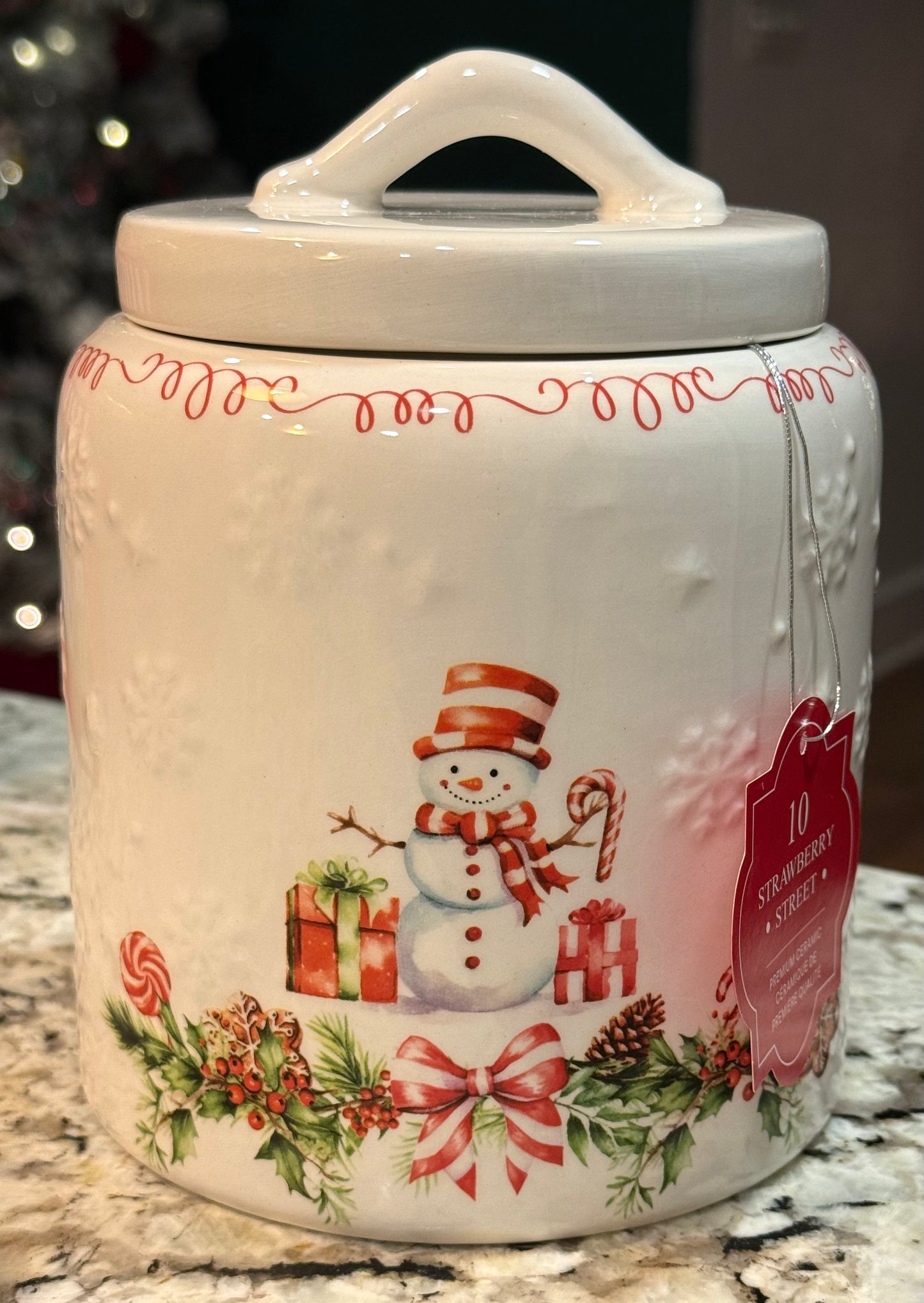 New ceramic snowman cookie jar canister 7.5” Christmas kitchen decor