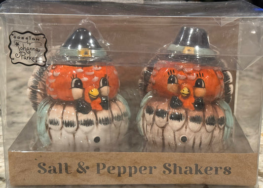 New Joanna Parker ceramic fall turkey salt & pepper shaker set