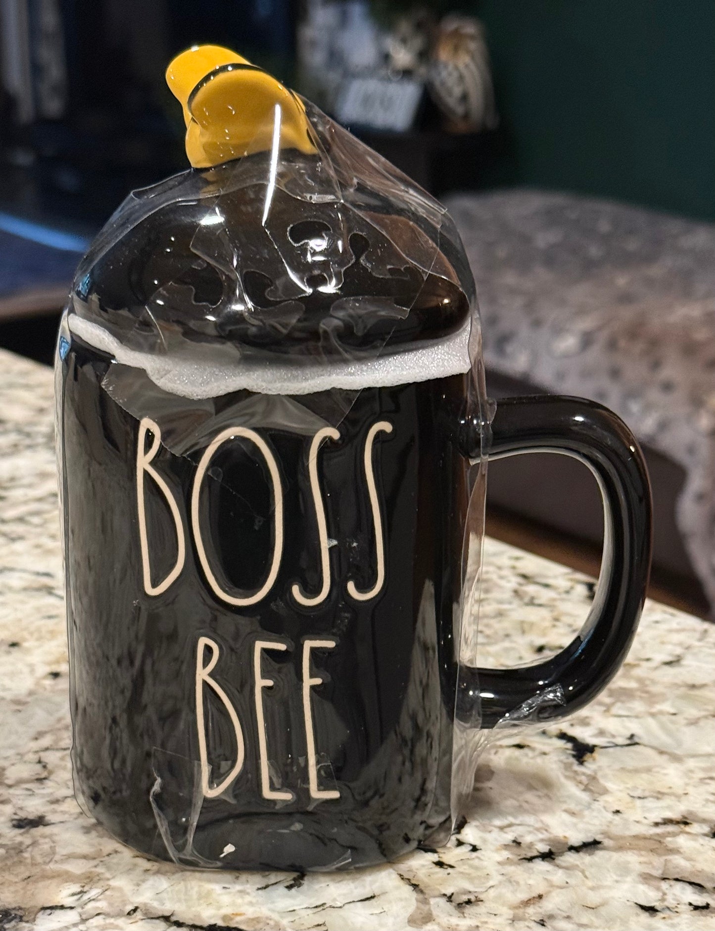 New Rae Dunn black ceramic BOSS BEE 🐝 topped coffee mug decor