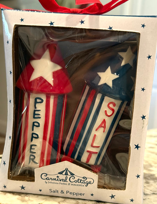 New Joanna Parker ceramic Salt & Pepper shaker set July 4th rockets