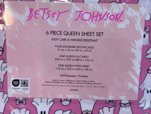 New Betsy Johnson 6- piece pink bow 🎀 ghost queen size sheet set