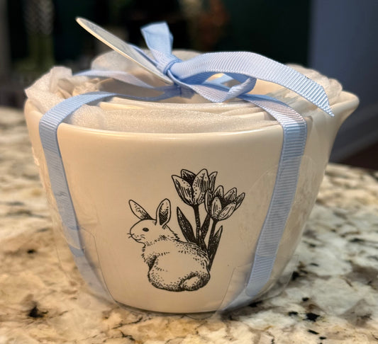 New Rae Dunn ceramic Easter bunny set of measuring cups - script font