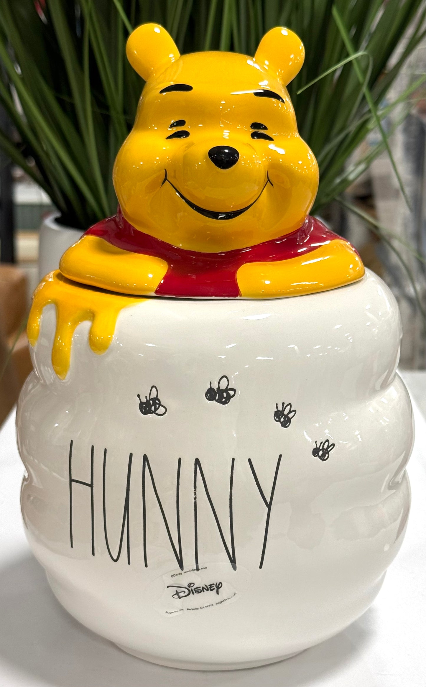 New Rae Dunn x Disney’s Winnie the Pooh ceramic cookie jar HUNNY 10.5x6”