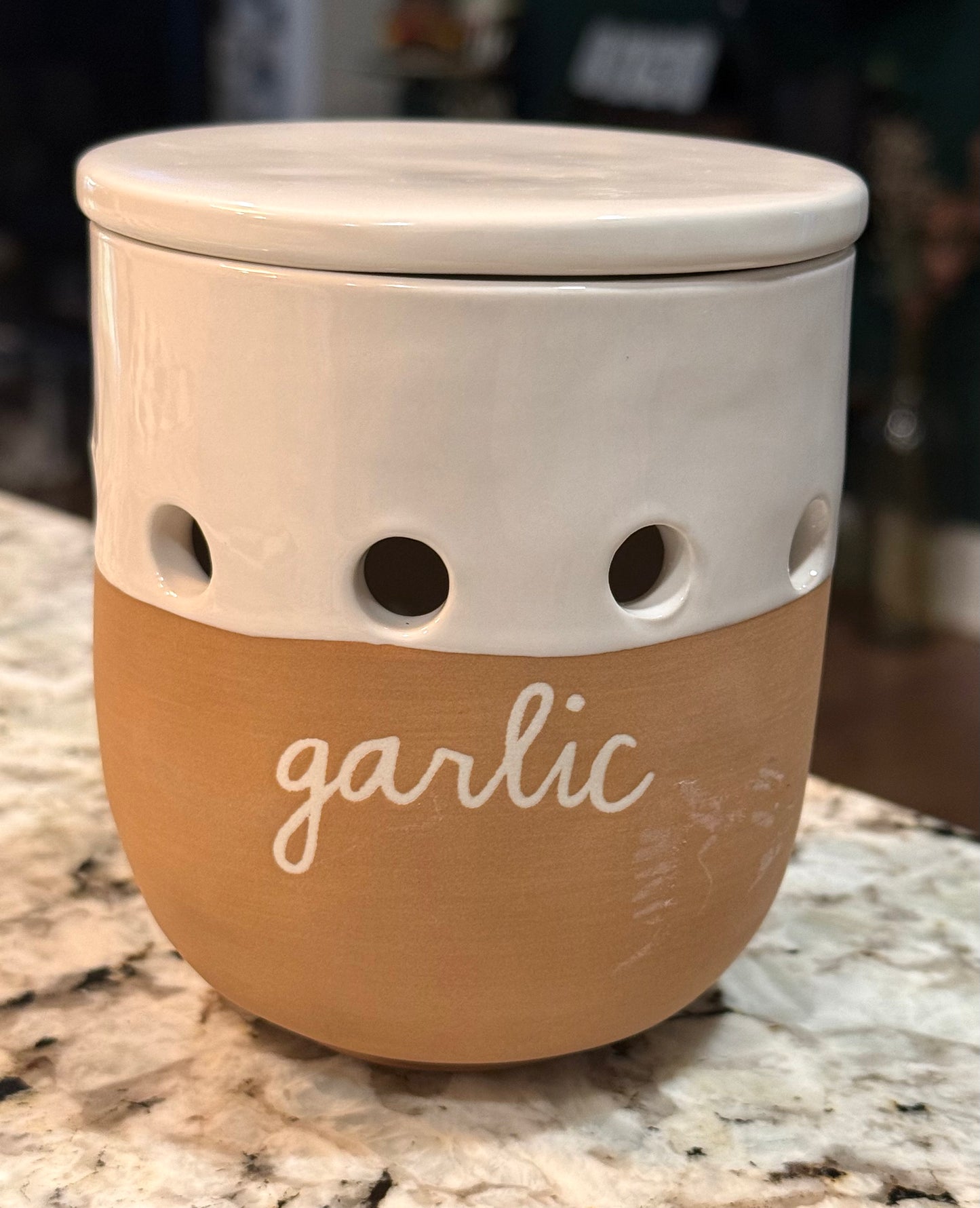 New Rae Dunn ceramic 4.5” GARLIC clay bottom holder